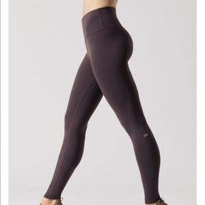 BRAND NEW with tags ALO YOGA High Waist Legging
